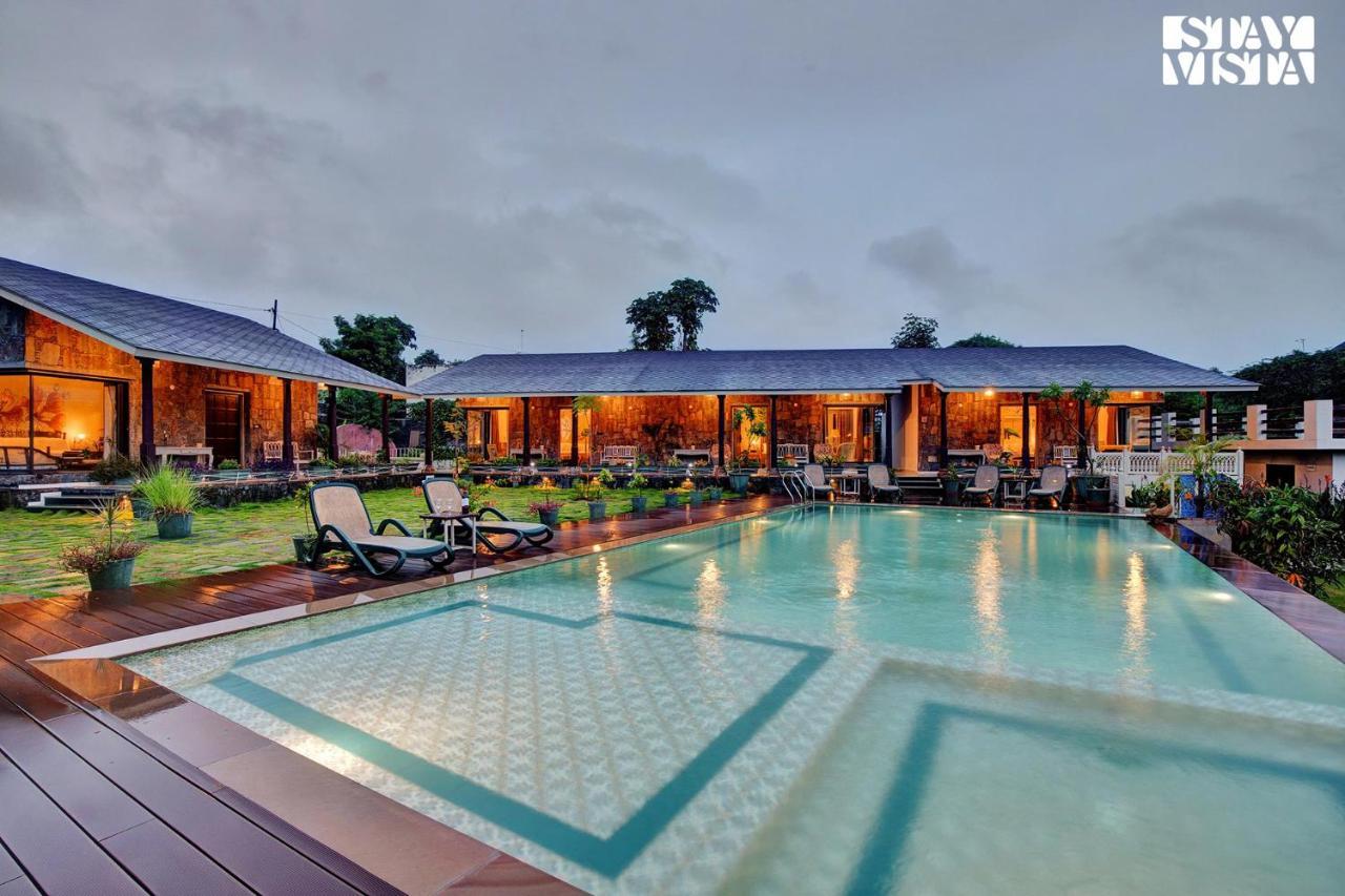 Stayvista'S The Earthen Boutique - City Escape With Spacious Pool, Terrace, Lawn & Indoor-Outdoor Games Udaipur Ngoại thất bức ảnh